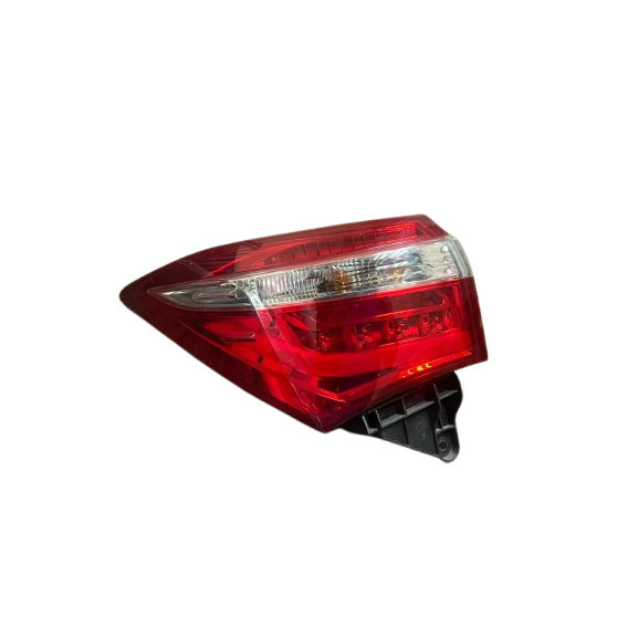 USED ORI TOTOYA ALTIS NEW MODEL 2017-2020 TAIL LAMP RH LH (RH) thumbnail