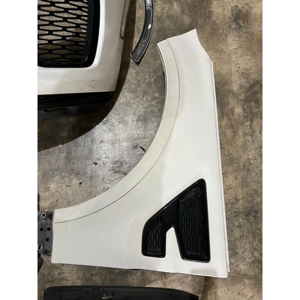 USED ORI LAND ROVER SPORT 2014-2017 FRONT BUMPER SET WOT HEAD LAMP COMPLETE BODY KIT COMPLETE thumbnail