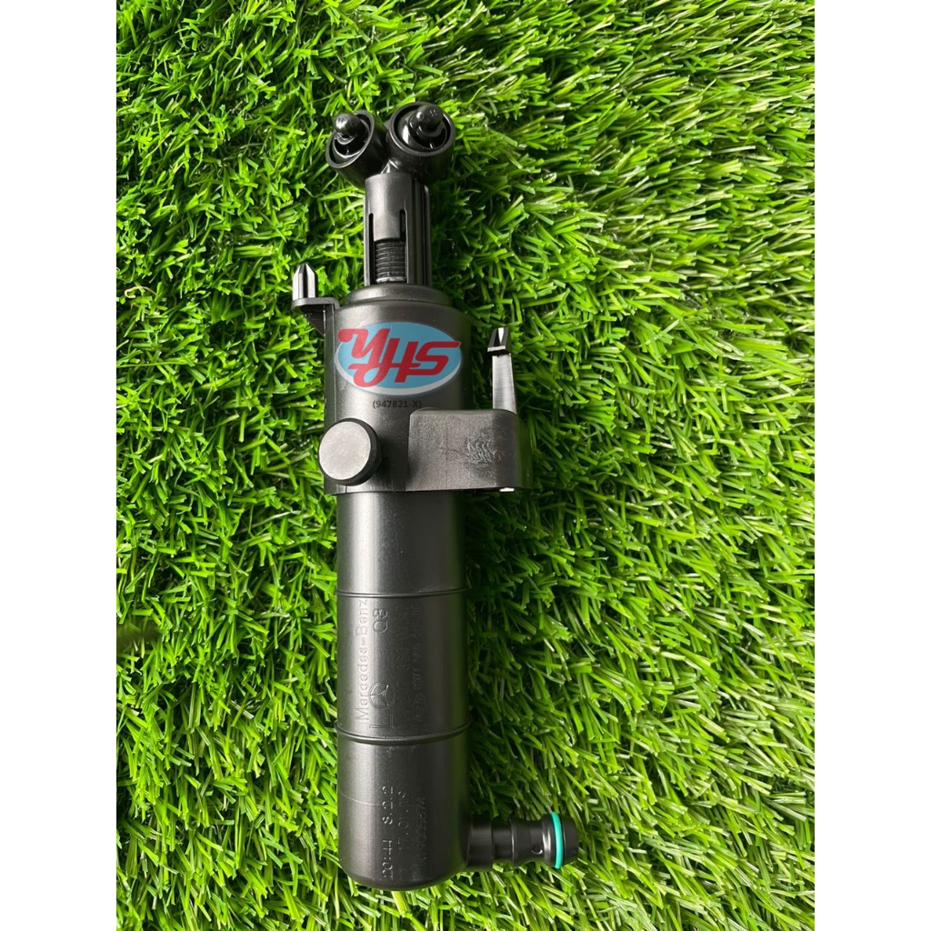 Mercedes Benz  W204 / W212 / W207 Headlights Washer Nozzle Headlamp Wash Pump thumbnail