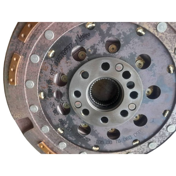 USED ORIGINAL MERCEDES BENZ GLB 250 2019-2023 FLYWHEEL WITH RING GEAR thumbnail