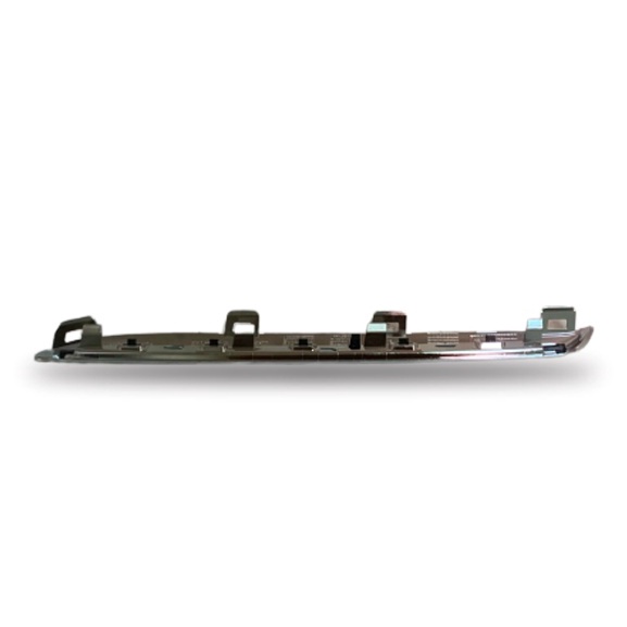 NEW ORI MERCEDES-BENZ E-CLASS W213 2014-2017 FRONT CHROME GRILL TRIM UPPER RIGHT BUMPER CHROME thumbnail