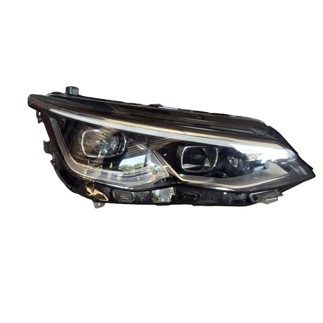 USED ORI VOLKSWAGEN GOLF MK8 2017-2023 HEAD LAMP RH LH (RH)