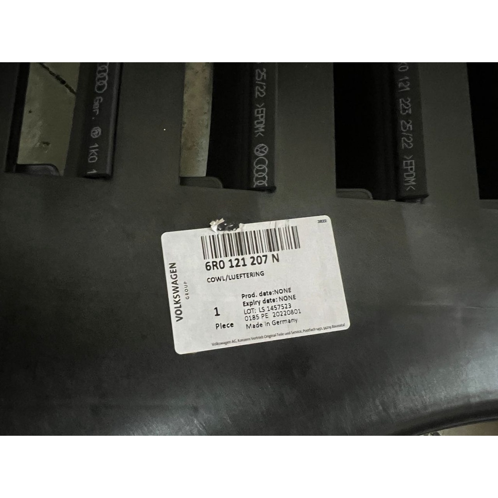 NEW ORI VOLKSWAGEN POLO 1.6 VENTO 2014-2018 AUTO FAN HOUSING thumbnail