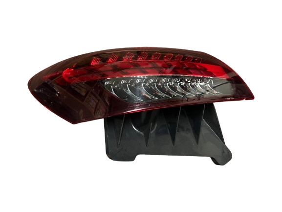 USED ORI MERCEDES W213 LCI NEW FACELIFT 2017-2022 REAR TAIL LAMP RH LH (LH)