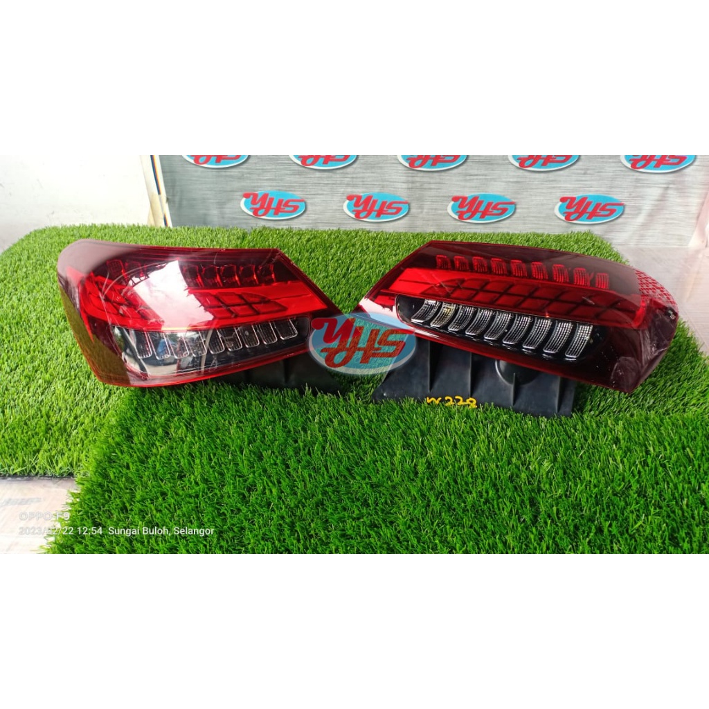 USED W228 tail light set thumbnail
