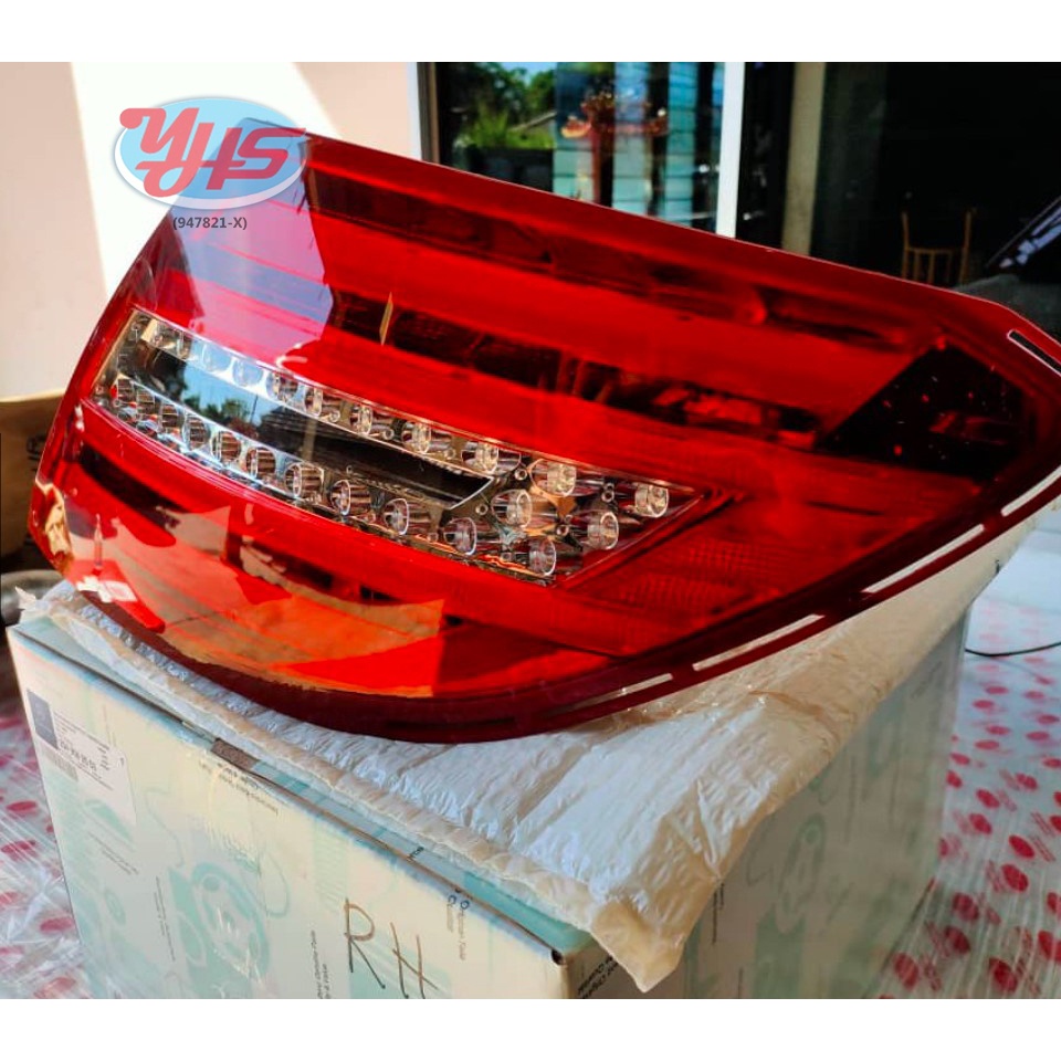MERCEDES BENZ W204 C-CLASS FULL LED FACELIFT REAR LAMP RIGHT TAIL LIGHT RH LAMPU BELAKANG KANAN 2013-2015 thumbnail