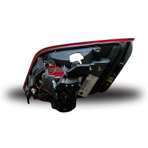 NEW ORI BMW F10 2013-2015 BOAT LID LAMP LH thumbnail