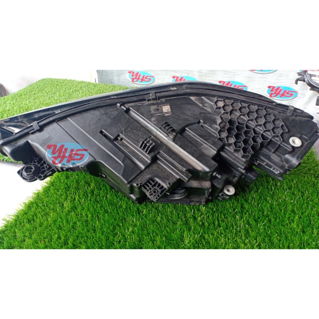 USED Audi Q3 2019 year head lamp thumbnail