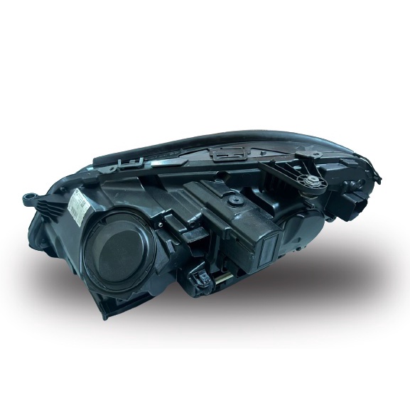 USED ORI MERCEDES ECLASS W212 2015-2019 RH HEADLIGHT thumbnail