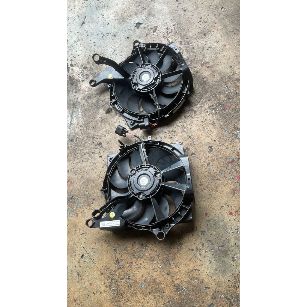 USED ORI PORSSCHER TRCAN 9J1 AUTO FAN thumbnail