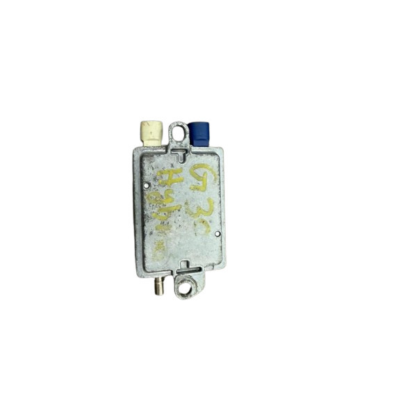USED ORI BMW G01 G02 X4 X3 USB HUB CONTROL MODULE thumbnail