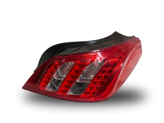 USED ORI PEUGEOT 508 2013-2015 TAIL LIGHT LAMP (RIGHT)