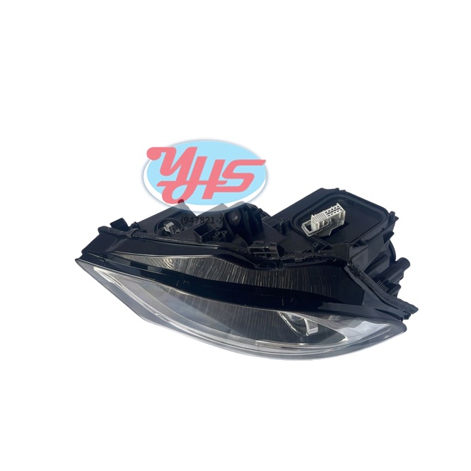USED Mercedes Benz GLA 156 Head Lamp Active thumbnail