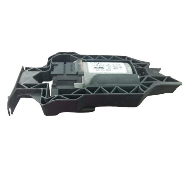 USED ORI MERCEDES CLA250 RIGHT OR LEFT SIDE ADJUSTMENT MOTOR thumbnail
