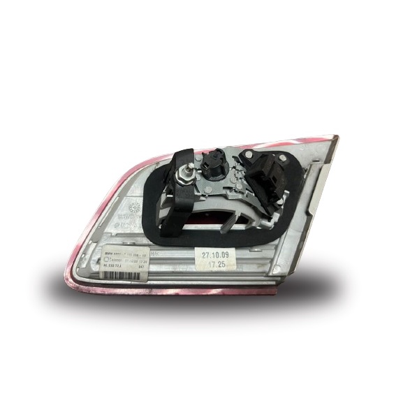 USED ORI BMW 3 SERIES E92 2013-2018 BOAT LID LAMP LH thumbnail