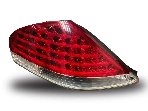 USED ORI BMW 6 SERIES E63 2014-2018 REAR TAIL LIGHT RH LH (LH)