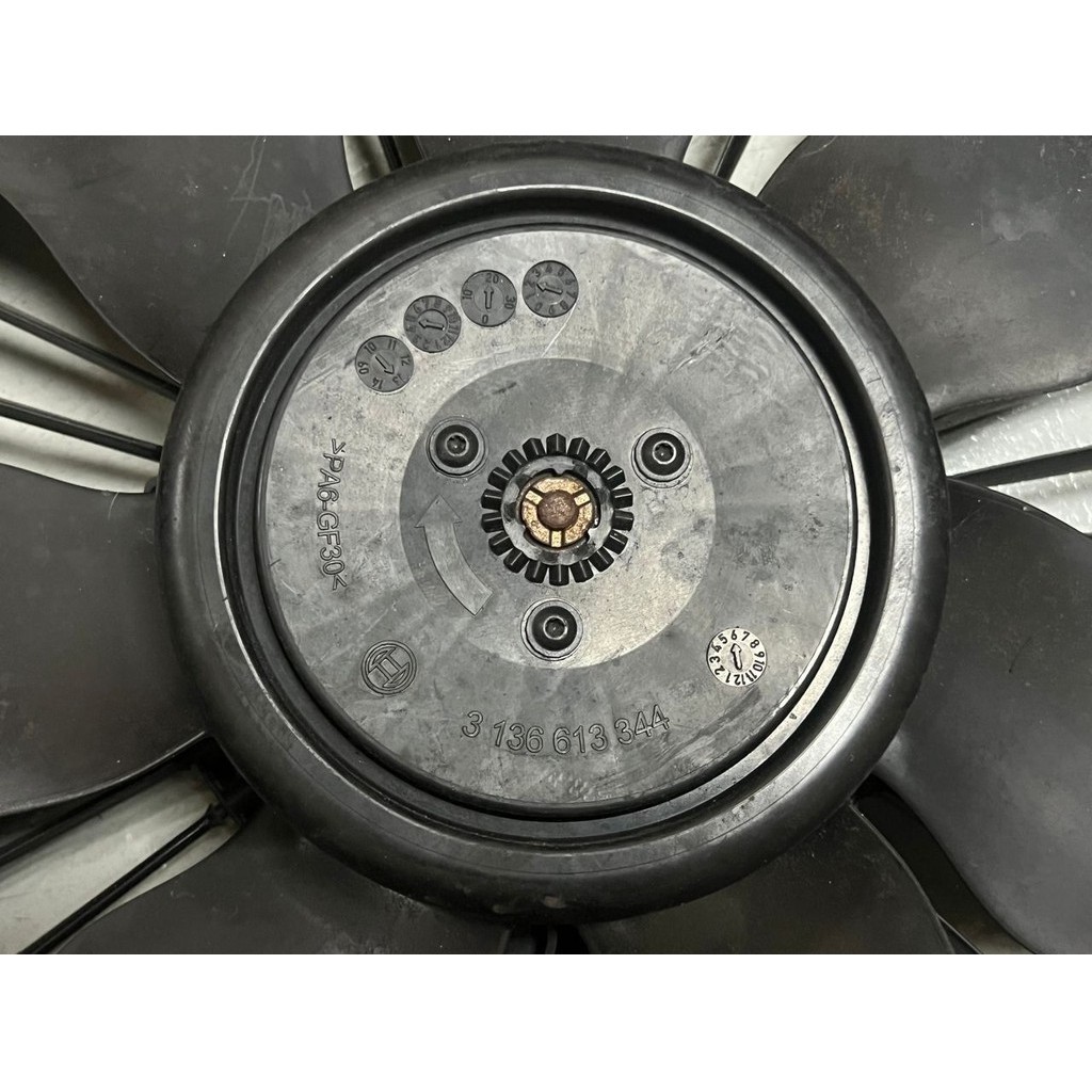 USED ORI MERCEDES W204 W212 2015-2017 RADIATOR FAN thumbnail