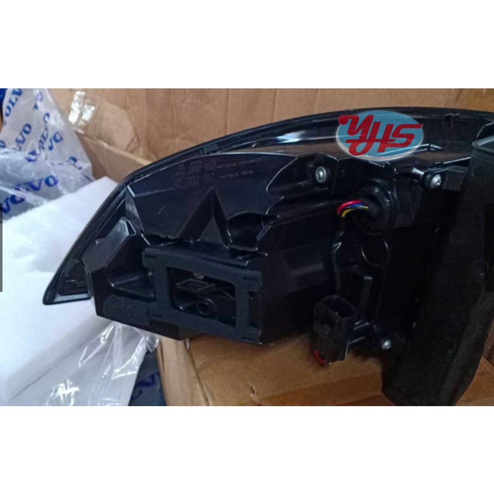 LAND ROVER DISCOVERY SPORT REAR LAMP LEFT TAILLIGHT LH TAILLAMP LAMPU BELAKANG KIRI (NEW) thumbnail