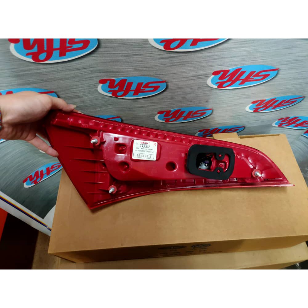 AUDI Q5 REAR TAILLIGHT RH TAILLAMP RH LAMPU BELAKANG KANAN Tail Light Taillight Car Kereta thumbnail