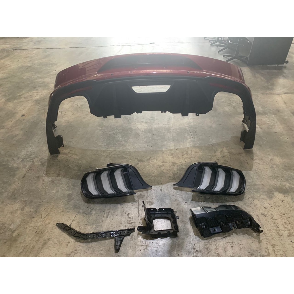 FORD MUSTANG NEW FACE 2020 BUMPER TAIL LAMP REAR BUMPER thumbnail
