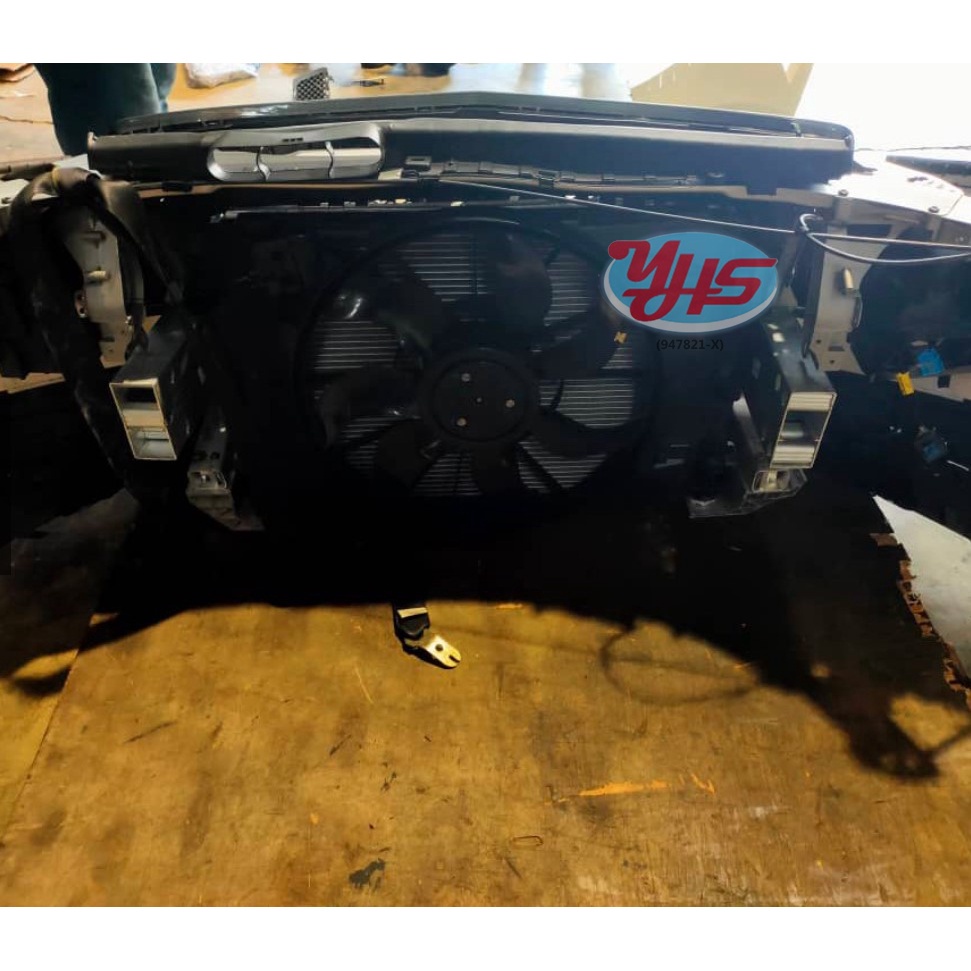 MERCEDES BENZ W205 C-CLASS AMG NOSE CUT thumbnail