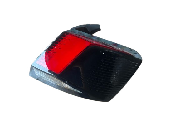 NEW ORI PEUGEOT 3008 T9 2014-2019 REAR OUTER TAIL LIGHT RH LH (RH)