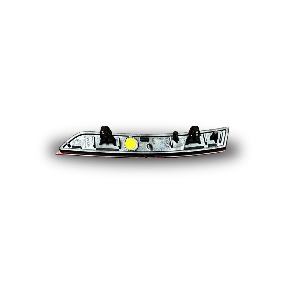 NEW ORI VOLKSWAGEN PASSAT B8 2015/2019 REAR INNER BUMPER REFLECTOR RH thumbnail