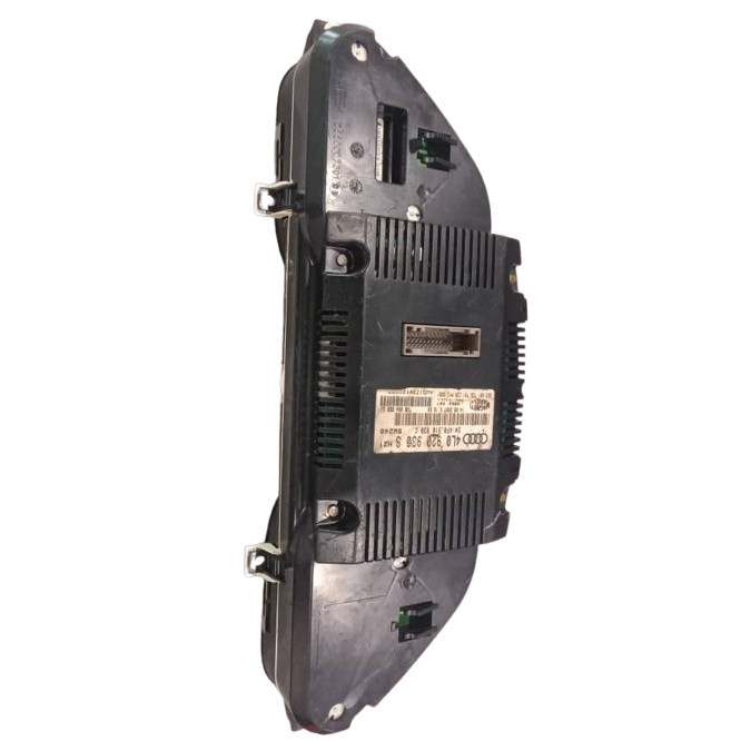 USED ORI AUDI Q7 SPEEDOEMETER/INSTRUMENT PANEL thumbnail