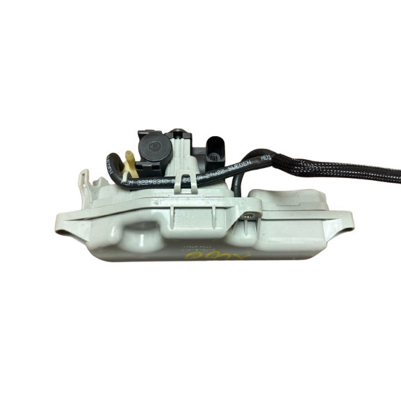 NEW ORI VOLVO XC60 T8 2016-2022 VACUUM TANK thumbnail