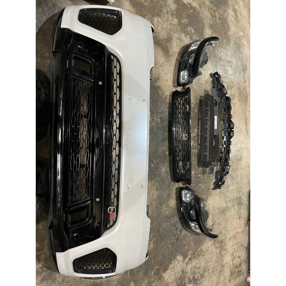 USED ORI LAND ROVER SPORT 2014-2017 FRONT BUMPER SET WOT HEAD LAMP COMPLETE BODY KIT COMPLETE thumbnail